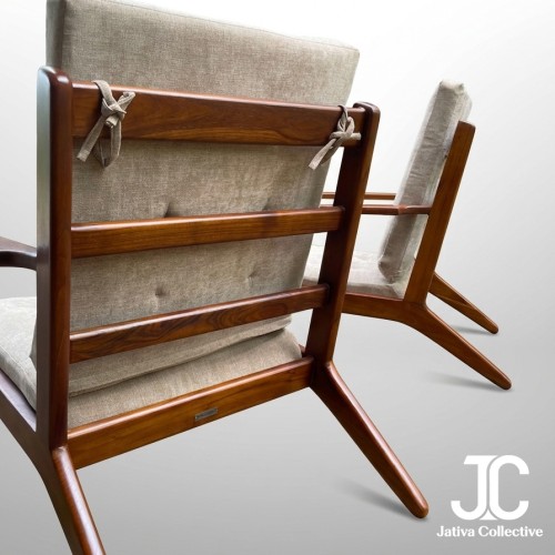 Mid-Century Z-Frame Teak Lounge Chair